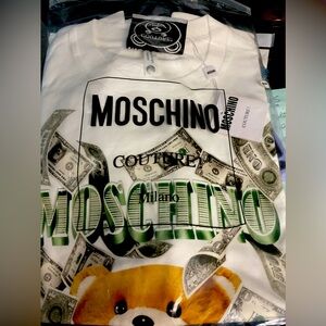 MOSCHiNO TEDDY LOVES CURRENCY TEE